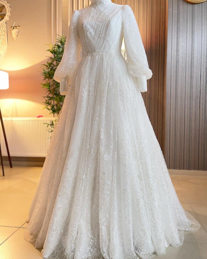 Glitter Muslim Lace Appliques Wedding Dresses High Neck A Line Tulle Bridal Gown S6337