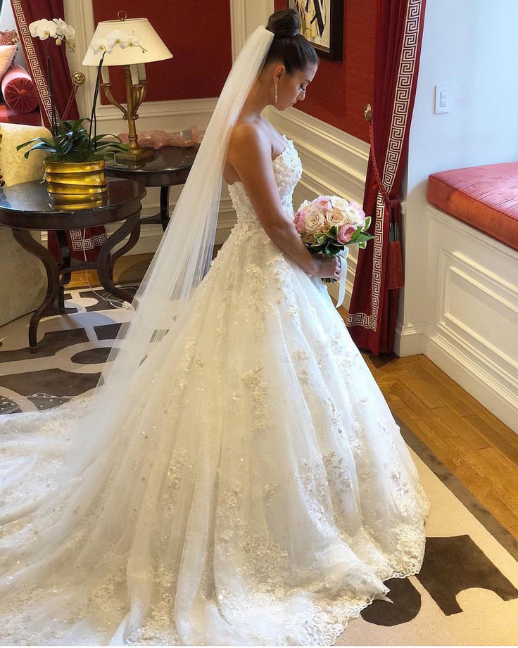 A Line Ball Gown Tulle Lace Wedding Dress Long Bridal Gown S6240