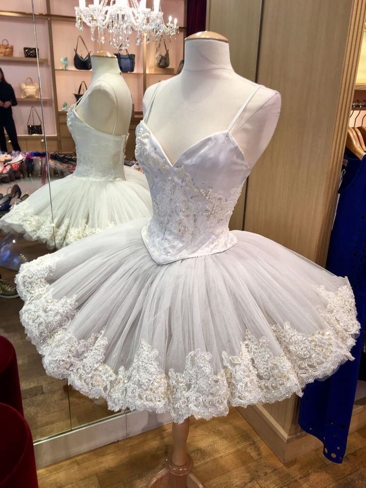 White ballet dress,short ball gown S6572