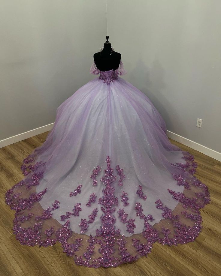 Off Shoulder Beading Appliques Ball Gown Sweet 15 Quinceanera Dress S6461