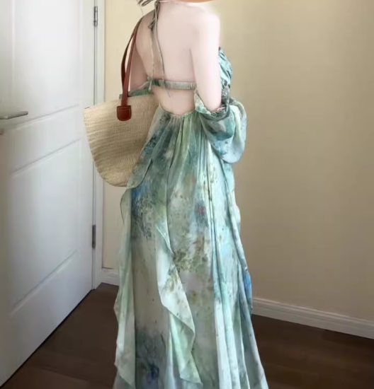 Irregular smudged halter neck dress gentle temperament beautiful beach dress R0737