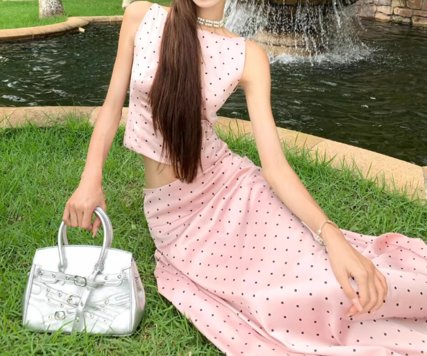 Pink polka dot suspender top two-piece set chic sweet and spicy skirt set R0822