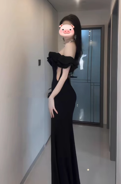 Little black dress, elegant high-end evening dress, high-end hip-wrapped tube top dress R0468