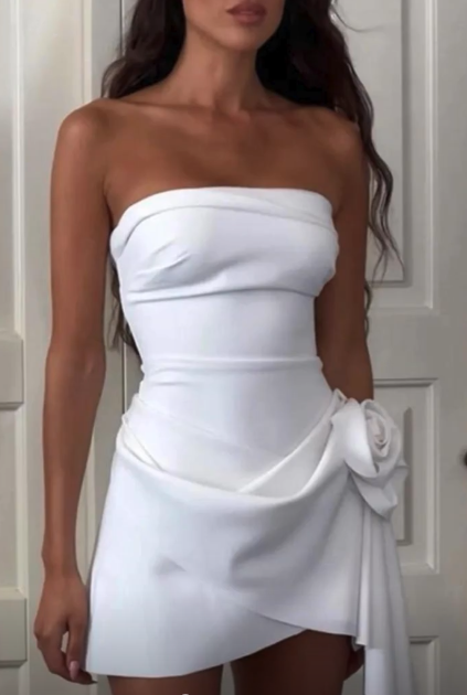 Strapless Waist‑Cinched Bodycon Asymmetrical Mini Homecoming Dress R5445