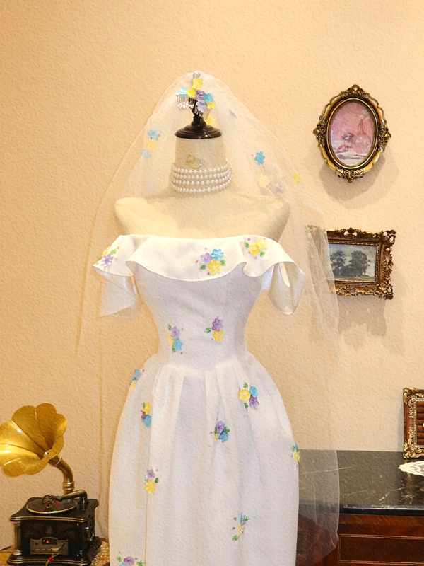 White off-the-shoulder fitted waist bodycon long wedding dress R6576