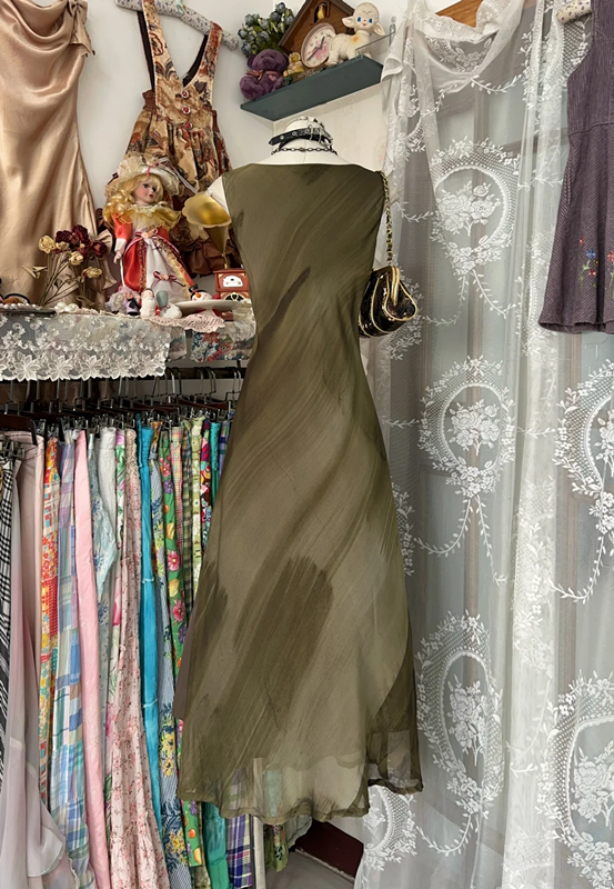 Dark green sleeveless, halterneck, slim-waisted, elegant long ball gown R6218