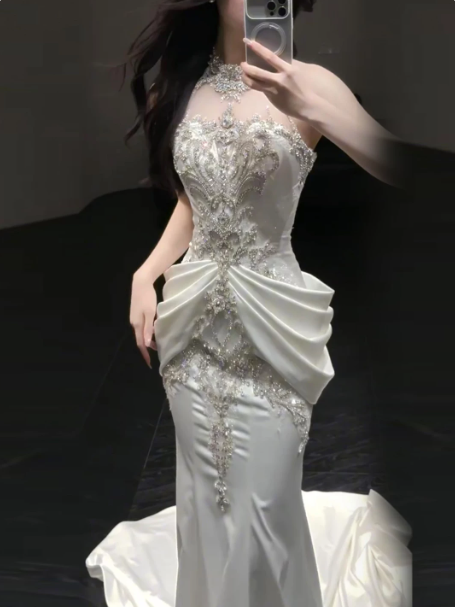 Elegant Light Ivory Mermaid Halter Long Women Dress with Embroidery Evening Dress Wedding Dress RS135