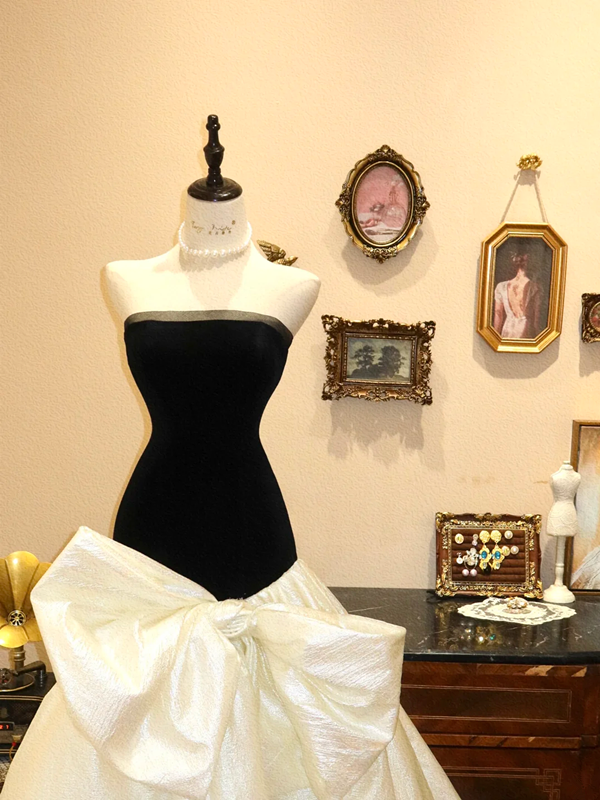 Black Strapless Waist-Cinched Slim-Fit Long Gown with White Skirt, Bridal Ball Gown R7139