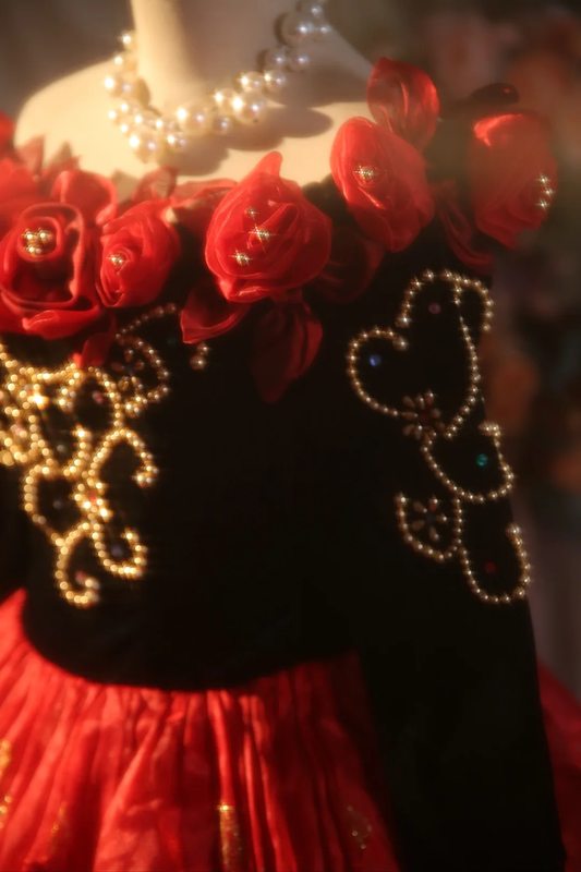 Red off-shoulder retro fitted waist ball gown/bridal dress R7272