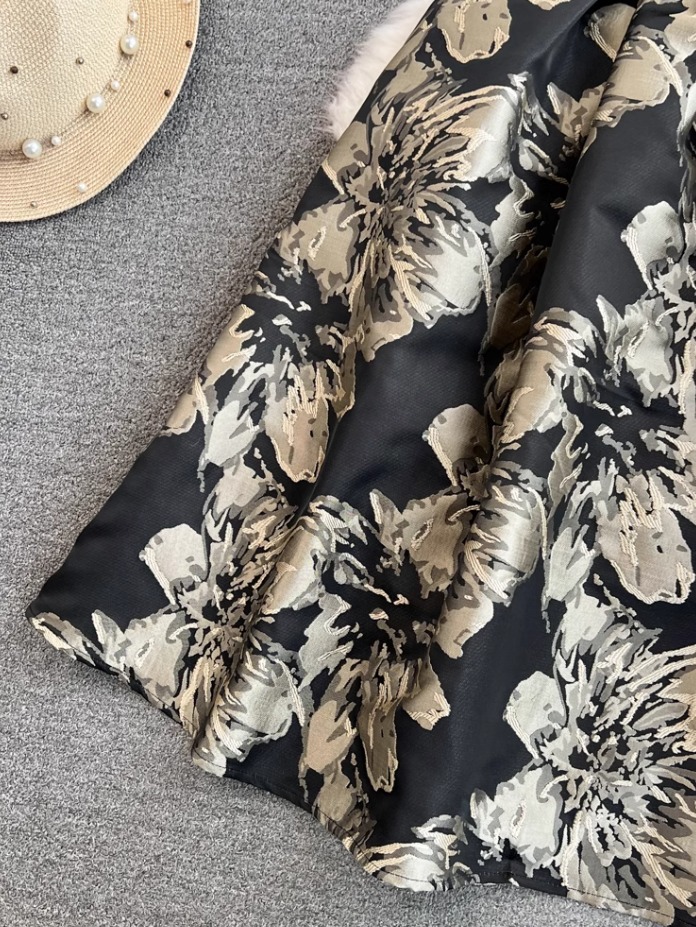 French temperament long skirt 2025 new retro lady high-end waist square neck suspender dress female R0324