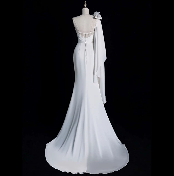Elegant White Mermaid One-shoulder Satin Floor-length Wedding Dress RS152