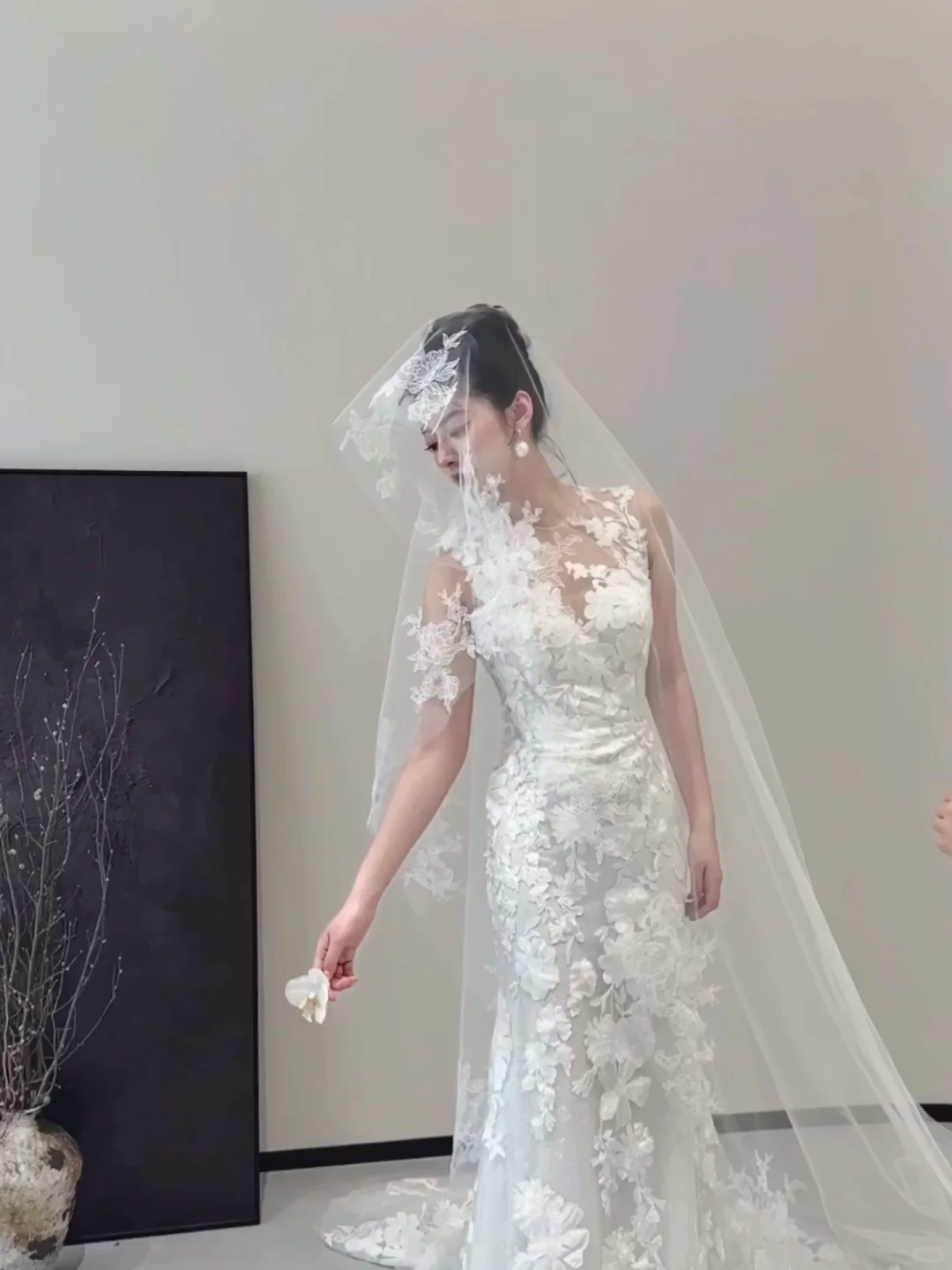 White sleeveless classic lace waist slim fishtail sexy long dress bridal gown R6062