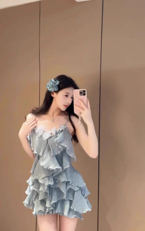 Blue v-neck ruffled suspender dress gentle temperament beautiful skirt R0613