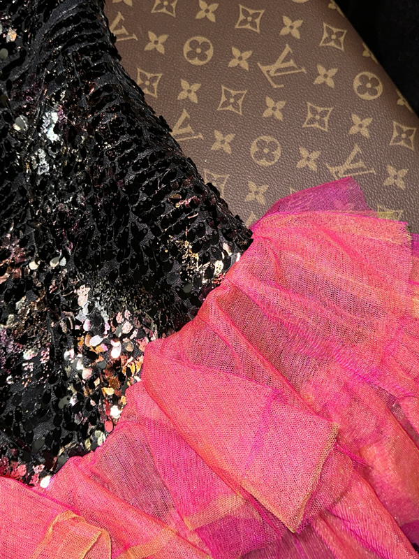 Black halter-neck sequined fitted pink tiered skirt short ball gown R6982