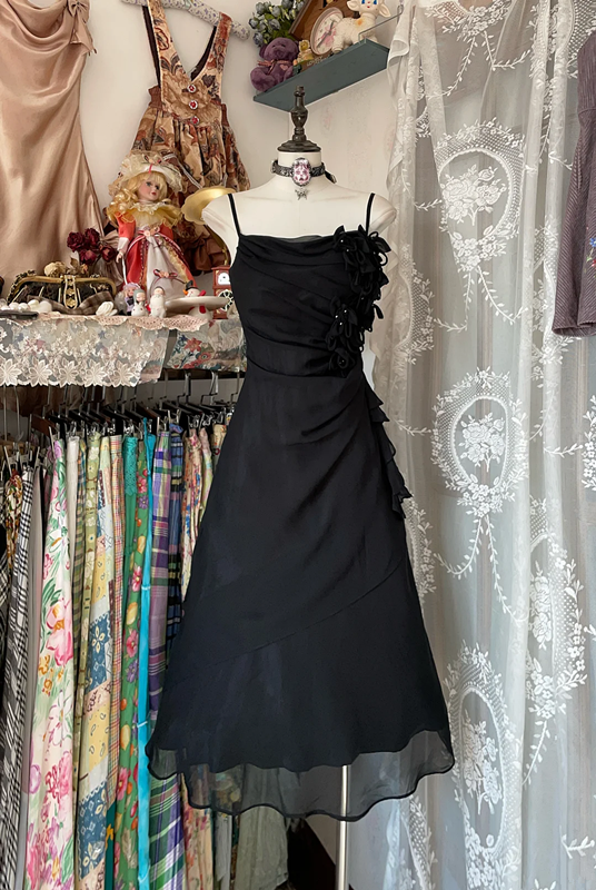 Black halter-neck, fitted, straight-cut elegant long dress, ball gown R6263