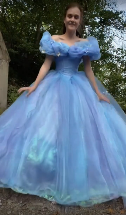 Blue princess dress with slim waist and puffy skirt, prom dress R5354