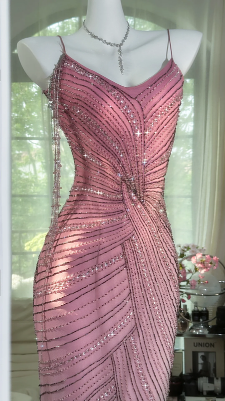 Light pink gradient halter top, fitted waist, elegant tassel skirt, ball gown R7658