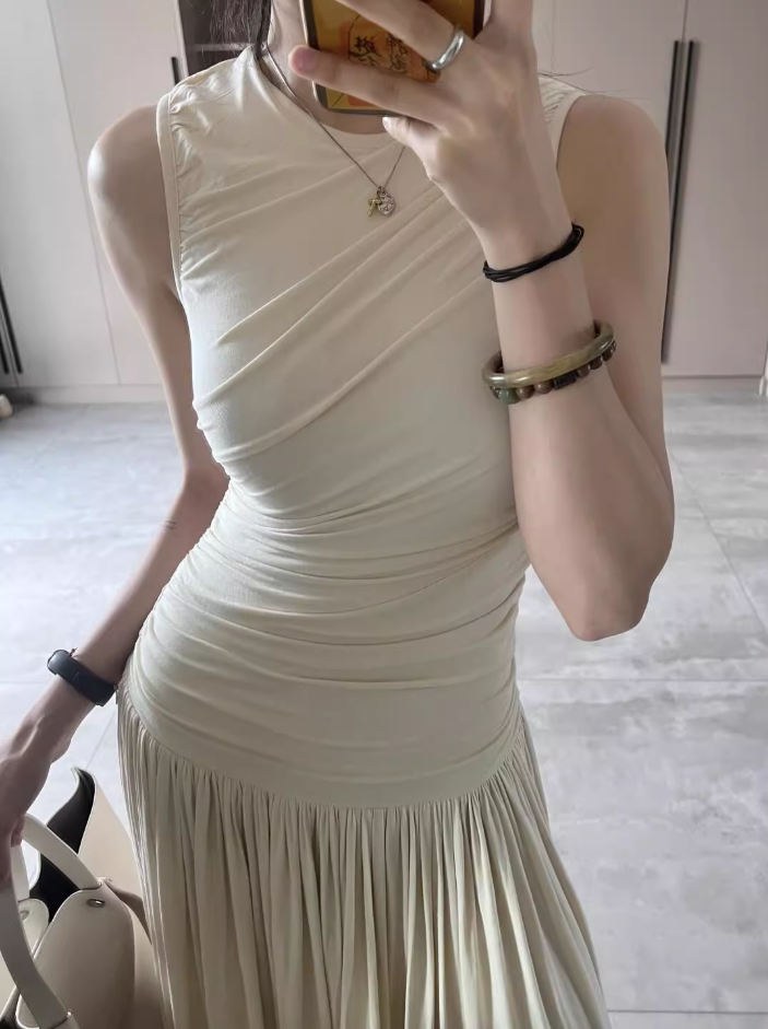Temperament lady high-end pleated waist vest long skirt to wear super beautiful dress R0470
