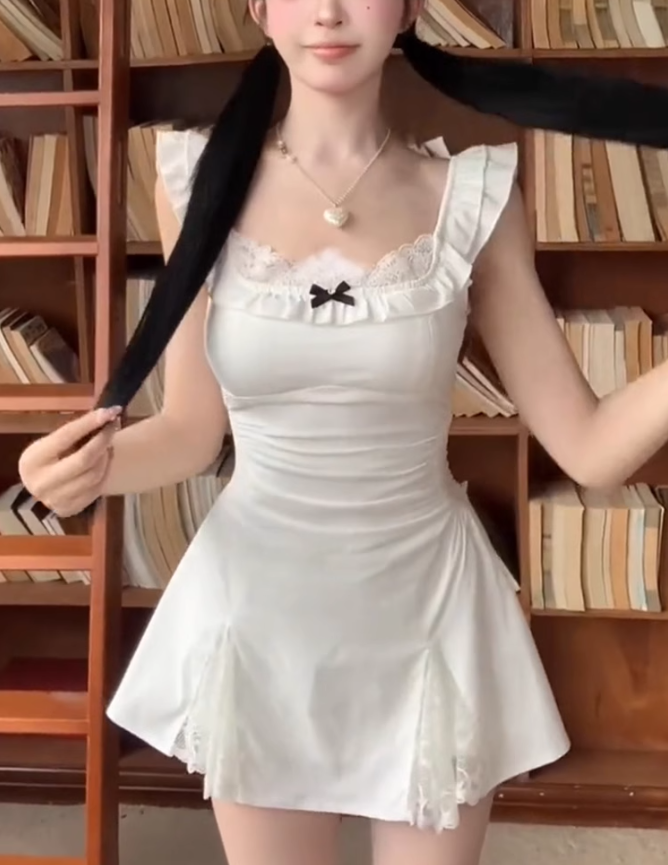 Pure desire style flying sleeve suspender dress 2024 sweet and spicy waist A-line skirt R1039