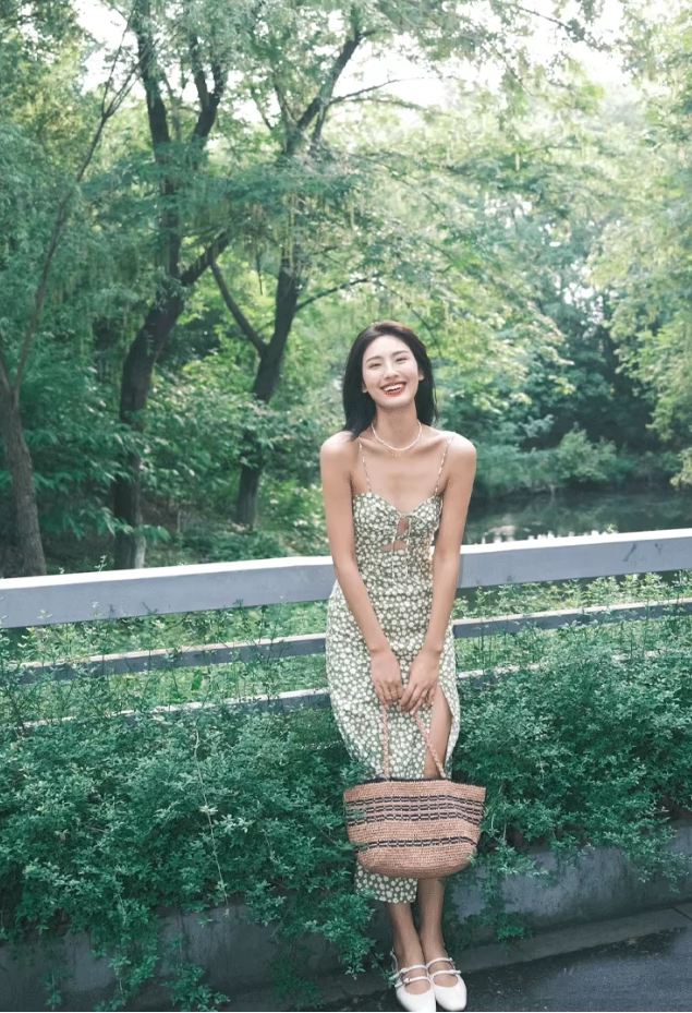 Dress French style retro green floral slim backless slit long suspender dress R2931