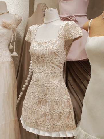 Minimalist Light Ivory A-Line Square Flower-Embroidery Bodycon Mini Birthday Dress Homecoming Dress RS288