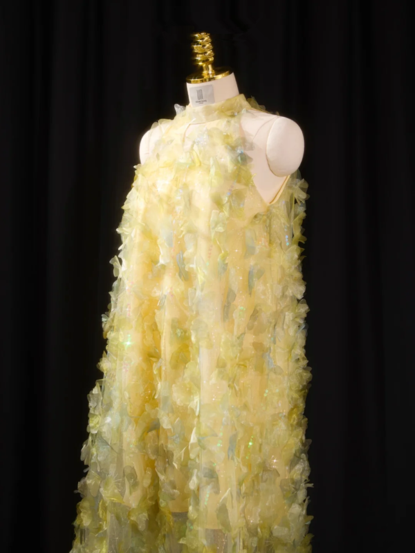 Light yellow sleeveless straight-cut long ball gown, bridal dress R8903