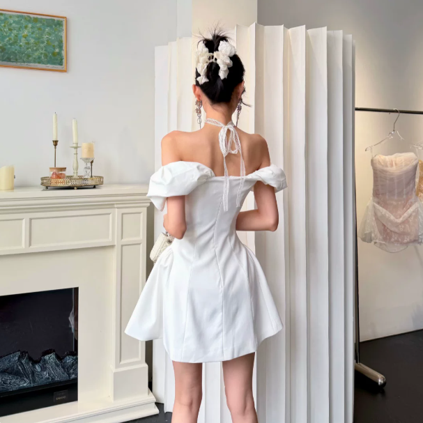 Minimalist White A-Line Bateau Bodycon Mini Evening Dress Homecoming Dress RS322