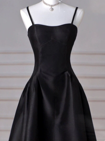Minimalist Black A-Line Spaghetti Straps Corset Maxi Evening Dress RS339