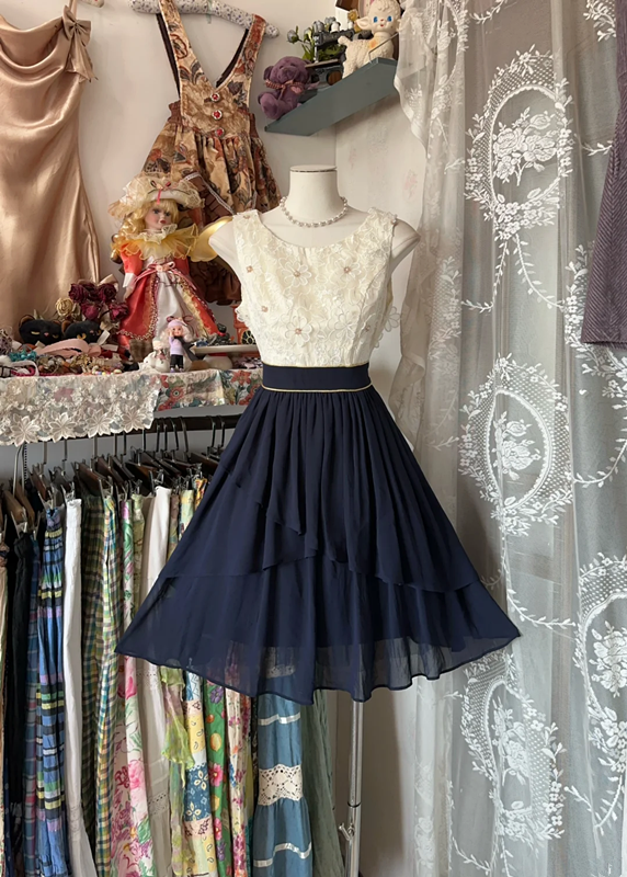 Color-blocked sleeveless fitted A-line mini ball gown R6389