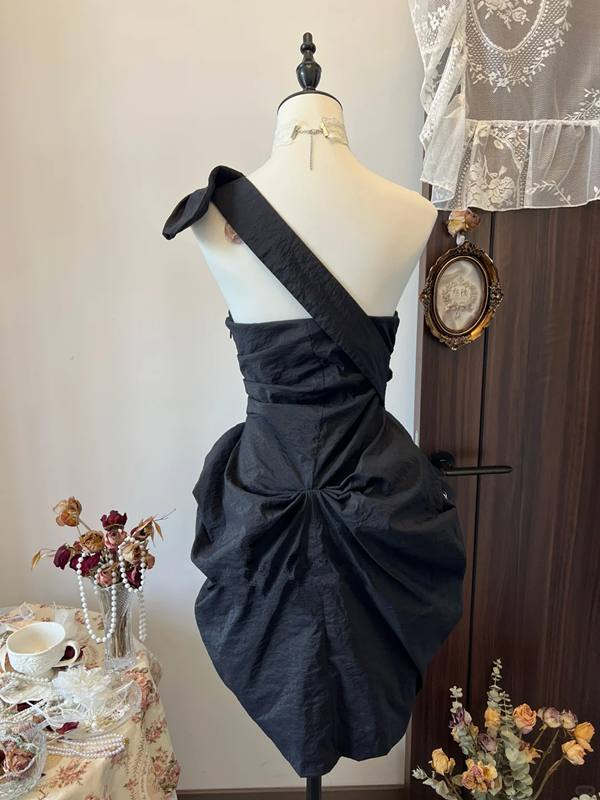 Black off-shoulder asymmetrical neckline, slim waist, bud skirt, short skirt, homecoming dress R4288