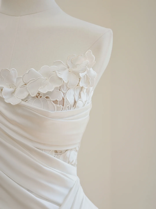 White one-shoulder design, fitted waist, sexy lace long ball gown, bridal gown R8506