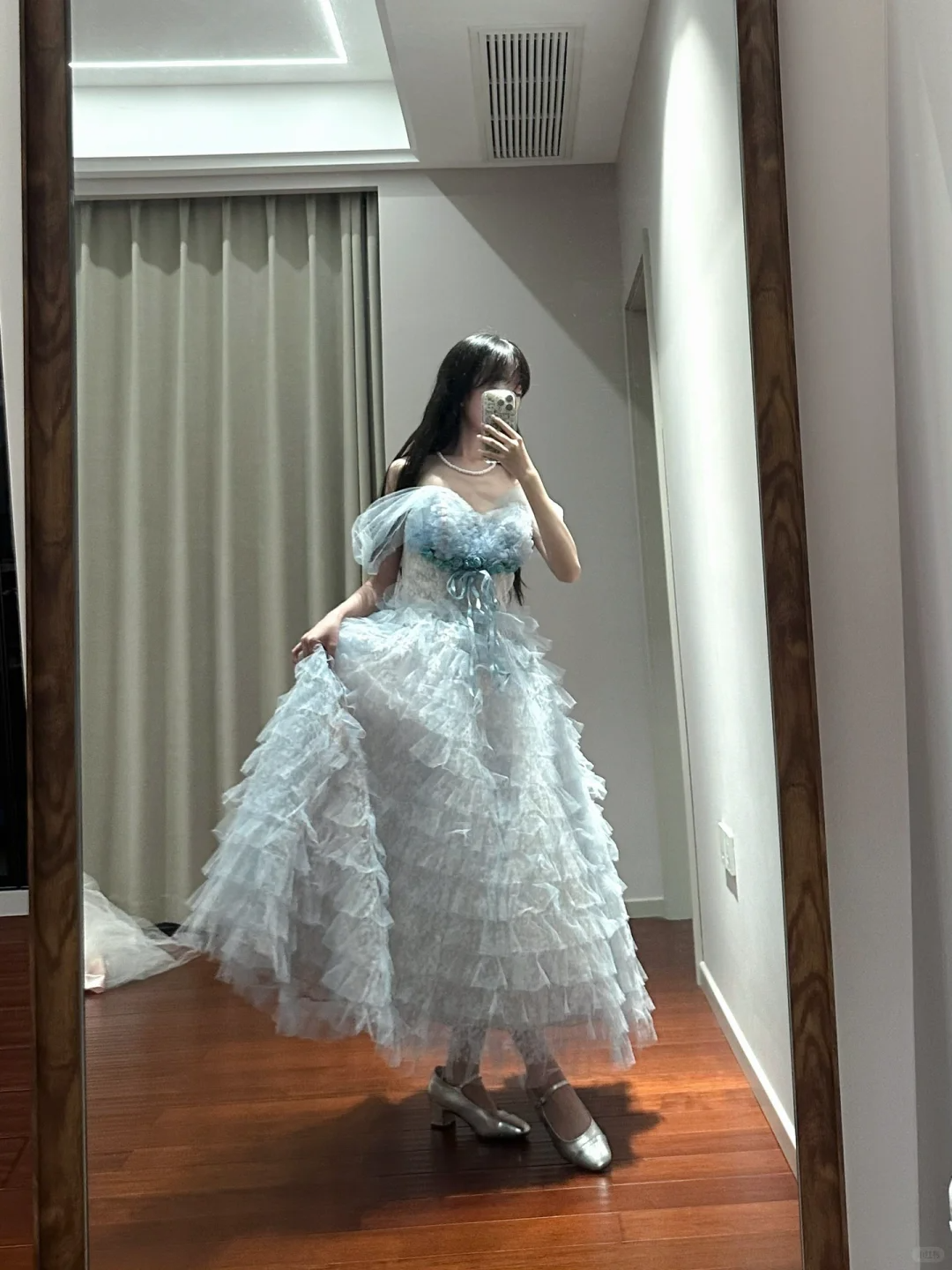 Light blue off-the-shoulder fitted waist slim-fitting ball gown with a full skirt R8847