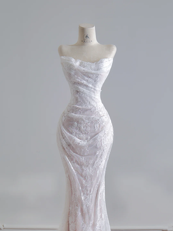 White strapless, fitted waist, lace fishtail skirt, sexy ball gown, bridal dress R8138