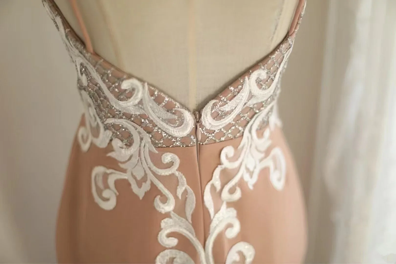 Light pink halter-neck embroidered fitted waist bodycon long ball gown R6713