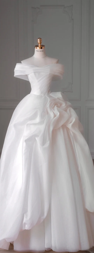 White satin one-shoulder slim waist puffy skirt long dress bridal gown R5874