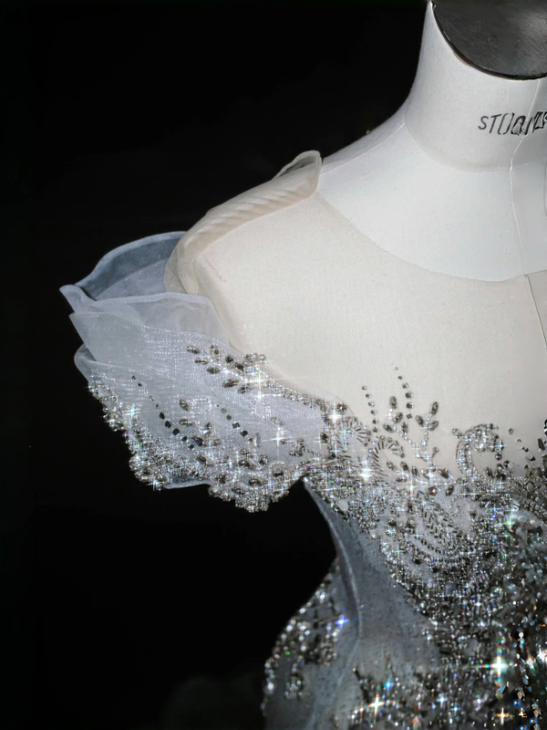 Light blue one-shoulder diamond waist-hugging hip-wrapped fishtail sexy long skirt, prom dress R5643