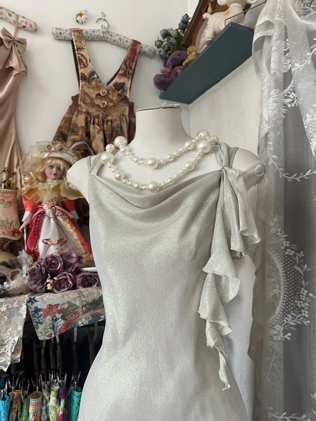 Silver-gray halter neckline slim waist ball gown R6168