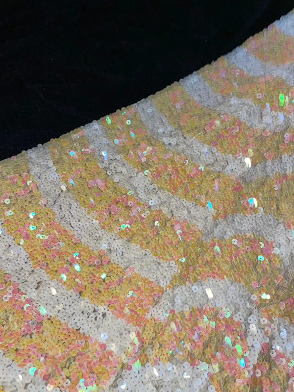 Yellow sequined halter-neck fitted mermaid long ball gown R6407