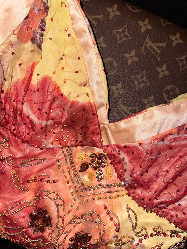 Red tie-dye halter-neck fitted long ball gown R6886