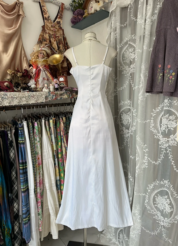 White halter-neck A-line design ball gown R6367