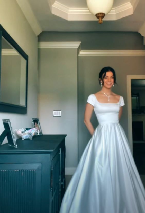 Generous A-line Simple Satin Wedding Dress Charming Evening Dress S2158