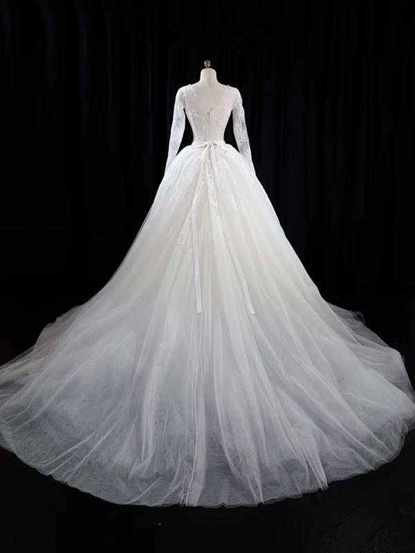 White square-neck, fitted waist, full skirt, long ball gown, bridal dress R8941