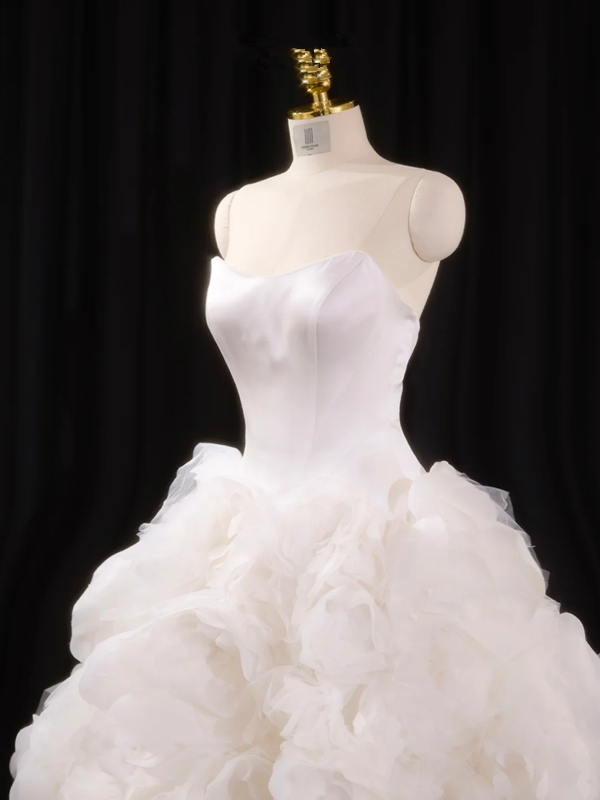 White strapless, fitted waist, full skirt, long ball gown, bridal dress R8911