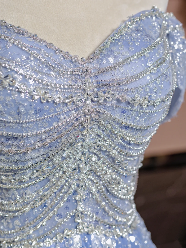 Light blue halter-neck off-the-shoulder fitted long ball gown, bridal dress R8363