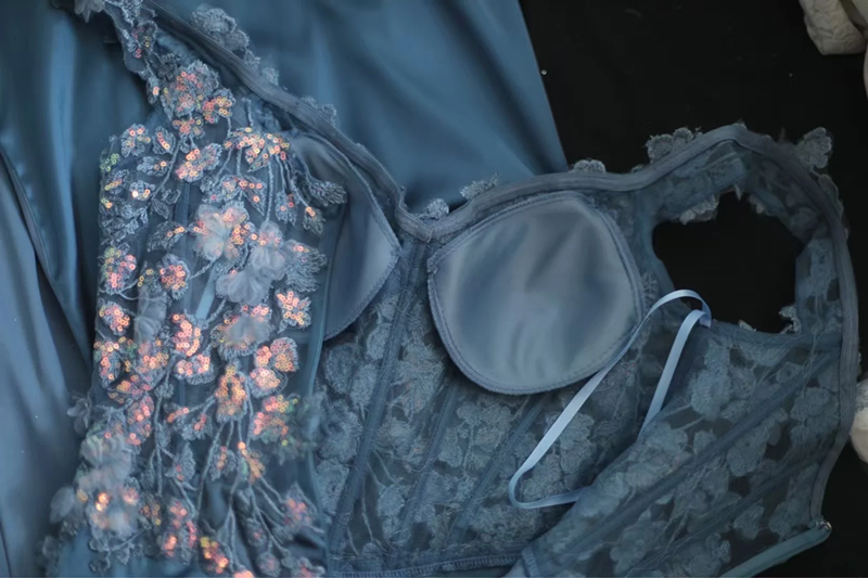 Retro light blue sequined halter-neck fitted long ball gown R6756