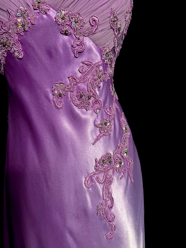 Light purple halter-neck, fitted waist, embroidered floral pattern, bodycon long ball gown R6677