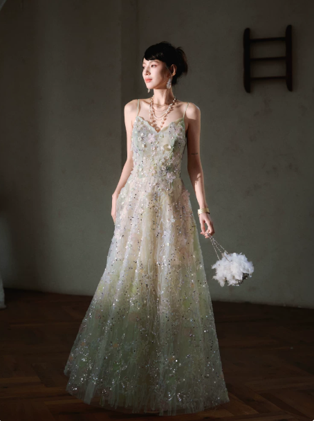 Gentle Soft Green Sequin A-Line Spaghetti Straps Applique Maxi Evening Dress Prom Dress RS466