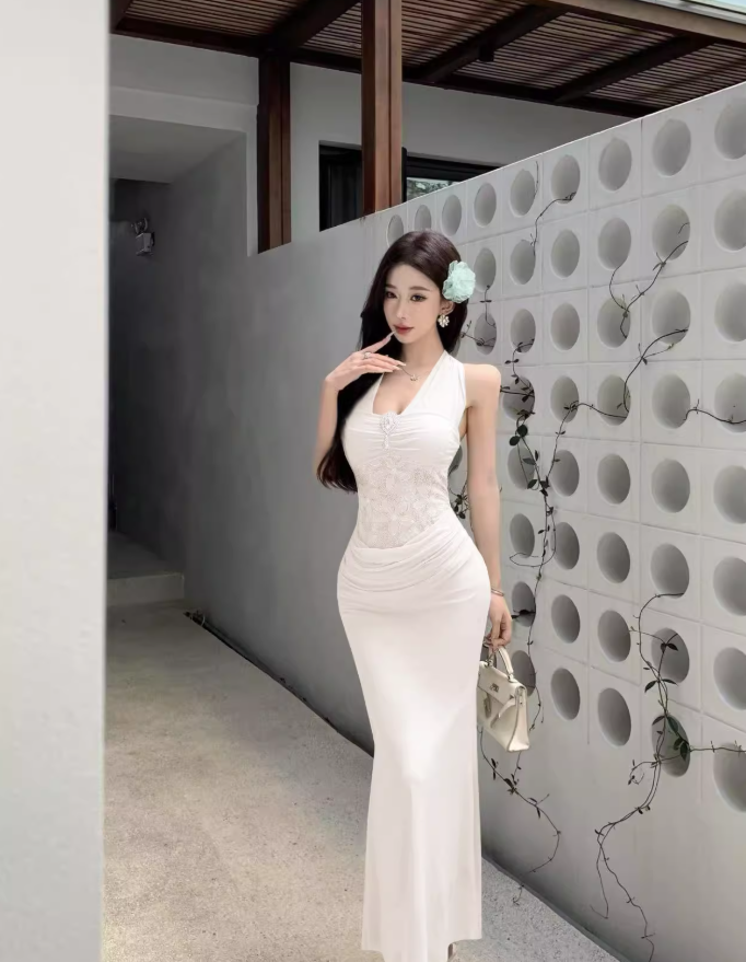 French high-end green v-neck lace halter dress temperament celebrity waist slim hip dress R0453