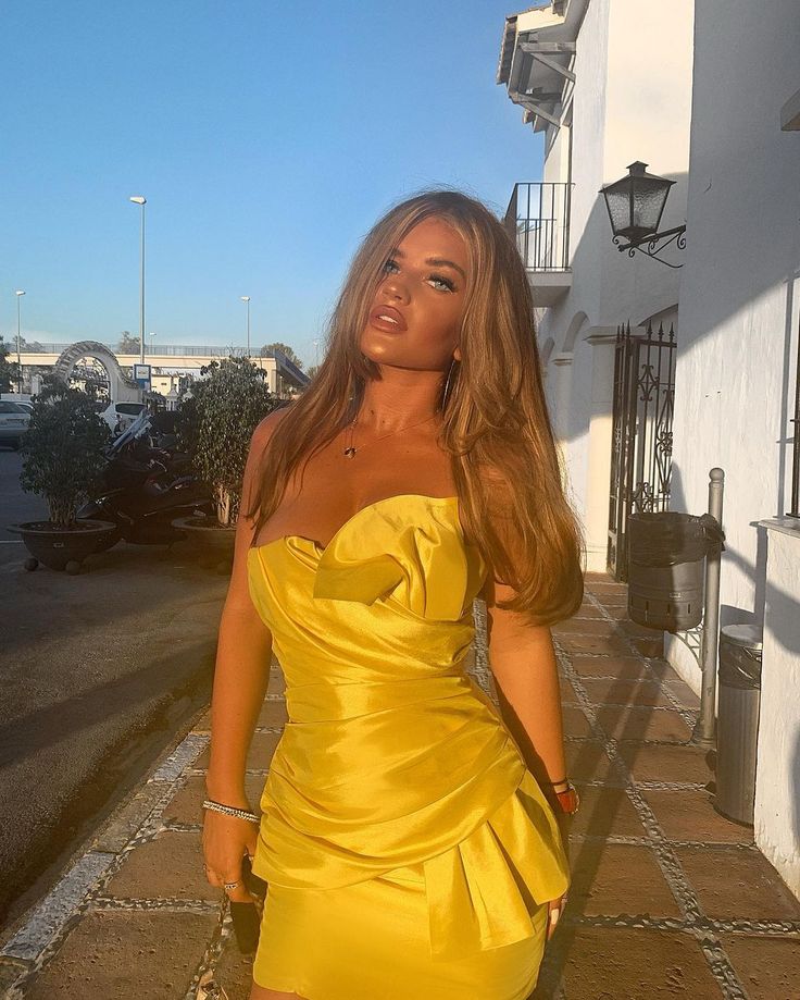 Bright yellow tube top asymmetrical design hip-hugging sexy homecoming dress R2413