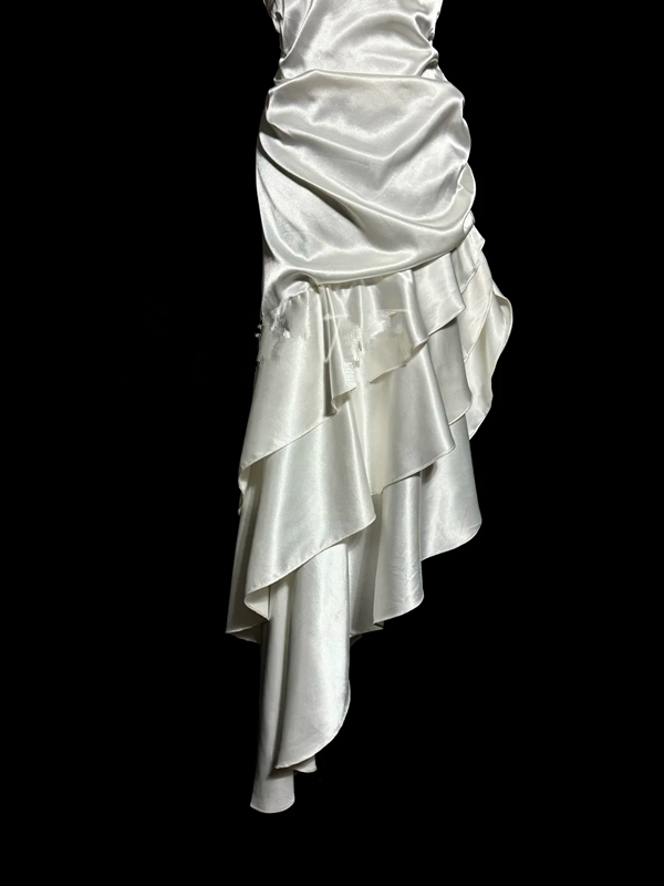 White halter-neck, fitted waist, pleated, irregularly shaped midi skirt ball gown R6682